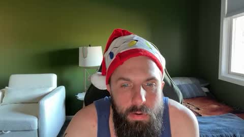 Snapshot of concentralized chatting on December 16, 6:02 pm Matt online show from December 16, 6:02 pm