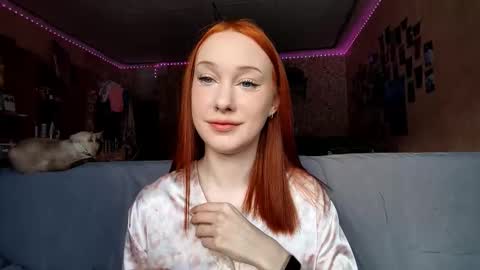 Snapshot of conchatimmers chatting on December 15, 7:01 am Lia online show from December 15, 7:01 am