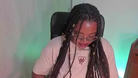 Snapshot of conielaurenth chatting on July 15, 6:18 am conielaurenth online show from July 15, 6:18 am