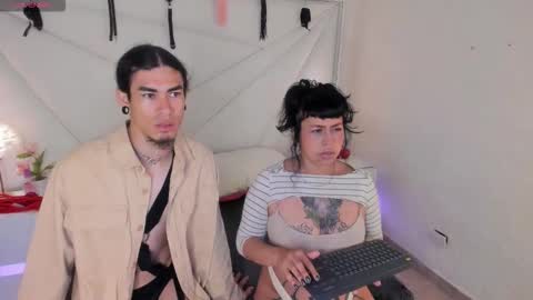 Snapshot of conjuring_ chatting on November 9, 3:05 am conjuring_ online show from November 9, 3:05 am