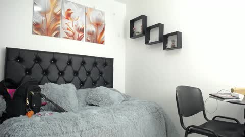 Snapshot of conni_f00x chatting on January 17, 1:57 am conni_f00x online show from January 17, 1:57 am