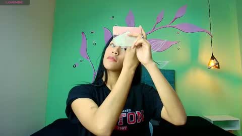 Snapshot of connie_bell chatting on November 3, 6:42 pm C O N N I E online show from November 3, 6:42 pm