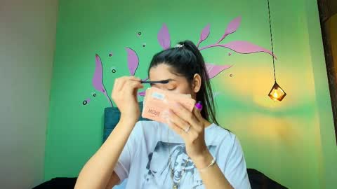 Snapshot of connie_bell chatting on November 28, 2:53 pm C O N N I E online show from November 28, 2:53 pm