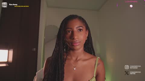   independent model online show from December 25, 8:50 pm