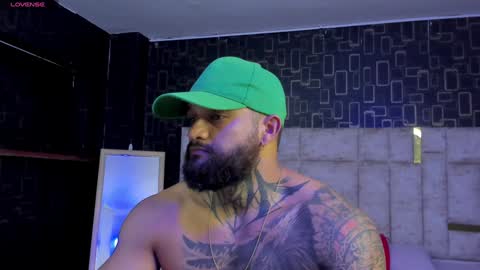 Snapshot of connor_666 chatting on February 3, 1:09 am rusfegui online show from February 3, 1:09 am