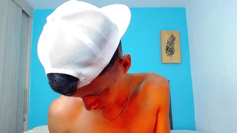 Snapshot of connor_garrett chatting on December 30, 4:19 pm Connor online show from December 30, 4:19 pm