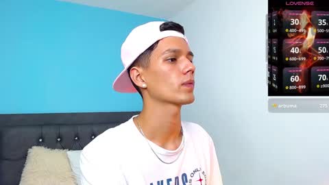 Snapshot of connor_garrett chatting on February 7, 2:40 am Connor online show from February 7, 2:40 am