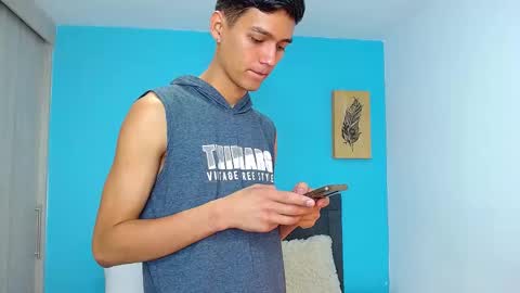 Snapshot of connor_garrett chatting on February 10, 8:21 pm Connor online show from February 10, 8:21 pm