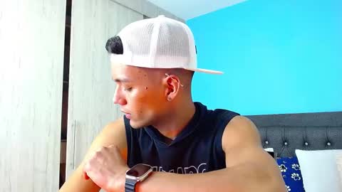 Snapshot of connor_garrett chatting on March 7, 7:27 pm Connor online show from March 7, 7:27 pm