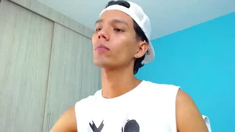 Snapshot of connor_garrett chatting on October 3, 4:09 am Connor online show from October 3, 4:09 am