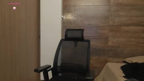 connor_h1 online show from December 22, 4:53 am