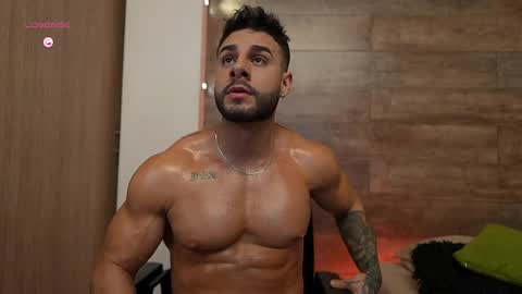 connor_h1 online show from April 9, 6:19 am