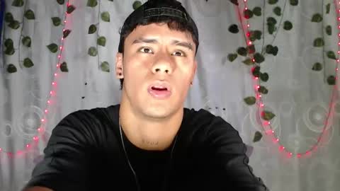 connor_michael online show from November 22, 7:13 pm