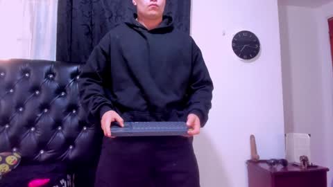 Connor Smith online show from December 18, 12:18 pm