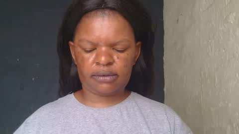 conny online show from December 5, 6:44 am