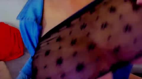 Snapshot of connyhot69 chatting on December 17, 11:28 am CONNY online show from December 17, 11:28 am