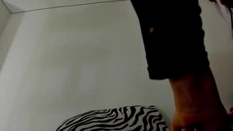 Snapshot of connyhot69 chatting on November 15, 9:17 am CONNY online show from November 15, 9:17 am