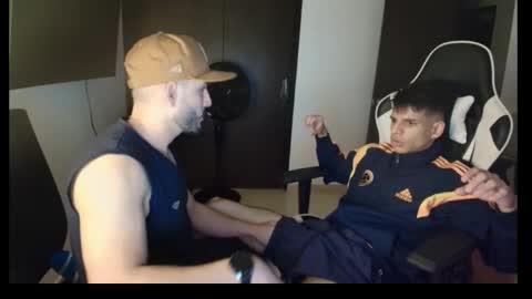 Snapshot of conradgrayson78 chatting on November 6, 12:22 am conradgrayson78 leonandresough online show from November 6, 12:22 am