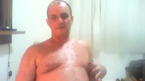 Snapshot of conradinhobrasileiro chatting on October 25, 1:24 am Conradinho online show from October 25, 1:24 am