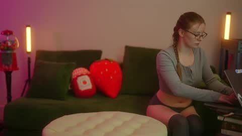 MR. MAESTRK  Friends online show from September 18, 1:18 am