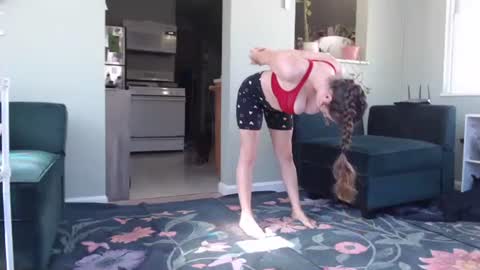 ANR Mommy online show from October 17, 4:31 pm