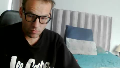 cookiecandyx online show from June 16, 10:18 am