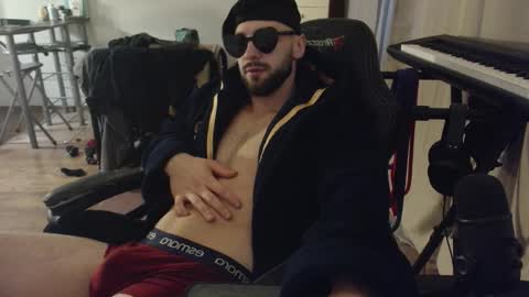 Stachu Jones online show from November 20, 6:02 am