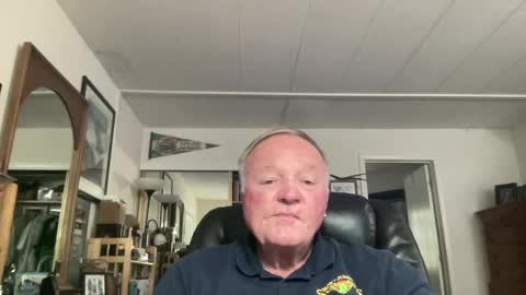 Snapshot of cookoosnest chatting on June 22, 2:57 am cookoosnest online show from June 22, 2:57 am