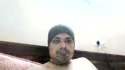 Snapshot of cool_breeze09 chatting on October 13, 10:48 am Cool Breeze09 online show from October 13, 10:48 am