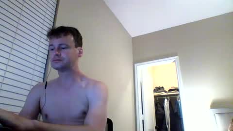 cooldude122222 online show from December 2, 5:48 am