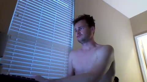 cooldude122222 online show from December 23, 11:28 pm