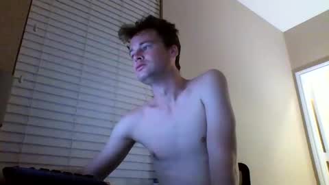 cooldude122222 online show from January 25, 5:51 am