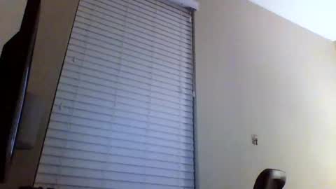 cooldude122222 online show from February 27, 4:52 am