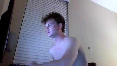 cooldude122222 online show from March 2, 3:34 am