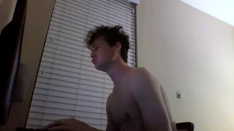 cooldude122222 online show from March 3, 12:27 pm