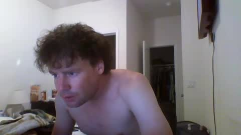 cooldude122222 online show from September 18, 2:57 am