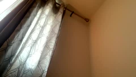 coolvibes69 online show from October 25, 4:24 pm