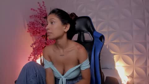  CORA  online show from December 4, 12:58 pm