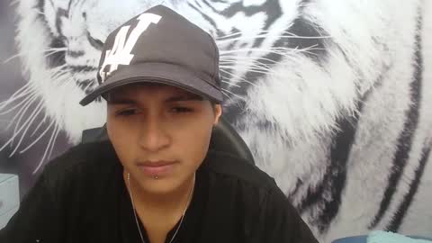 Cora online show from February 4, 9:10 pm