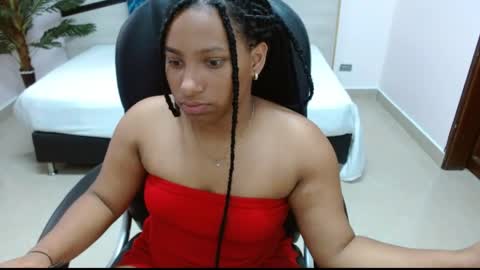 Snapshot of coral_echeverri chatting on April 16, 9:04 pm Coral Echeverri online show from April 16, 9:04 pm