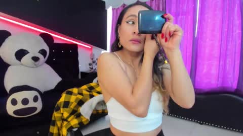 Coral  online show from September 22, 12:29 pm