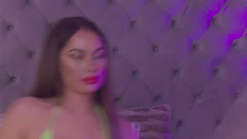 Snapshot of coraliadiamond chatting on December 19, 3:41 pm CoraliaDiamond online show from December 19, 3:41 pm