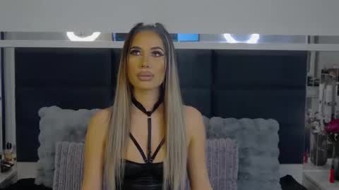 Snapshot of coraliadiamond chatting on February 4, 9:28 am CoraliaDiamond online show from February 4, 9:28 am