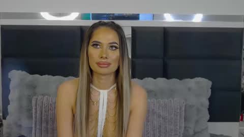 Snapshot of coraliadiamond chatting on February 7, 7:17 pm CoraliaDiamond online show from February 7, 7:17 pm