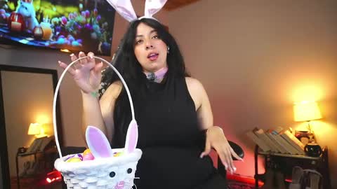 Coraline online show from March 31, 1:11 pm