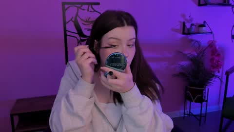 little girl who is always right or Coraline online show from December 17, 5:18 am