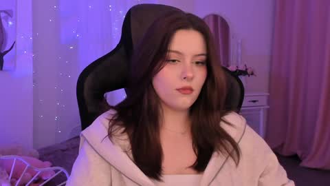 little girl who is always right or Coraline online show from February 4, 11:16 am