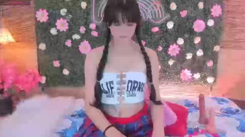 Coraline uwu     Bienvenidos al dulce mundo de Coraline    Hola amores soy Coraline  Una chica  tierna juguetona online show from September 16, 12:00 am