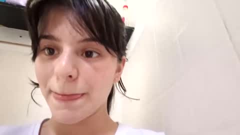 Coraline uwu     Bienvenidos al dulce mundo de Coraline    Hola amores soy Coraline  Una chica  tierna juguetona online show from September 19, 9:37 pm