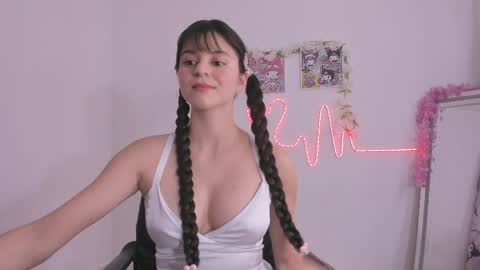 Coraline uwu     Bienvenidos al dulce mundo de Coraline    Hola amores soy Coraline  Una chica  tierna juguetona online show from April 26, 6:16 pm